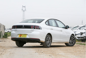 2018款标致308 1.6L自动时尚版