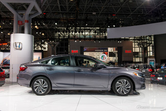 实拍|本田全新INSIGHT量产版 油耗4.24L/100km