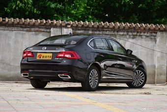 2017款传祺GA8 1.8T 280T自动尊享版