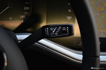 2019款途锐 2.0TSI自动锐翼版