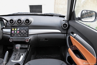 2017款凯翼X3 1.6L自动发烧友版