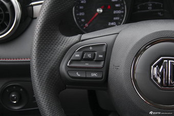 2018款名爵6 1.5T手动20T精英智联版