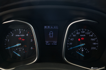 2018款领主2.5T手动柴油大双两驱超豪华型