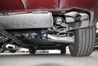 2018款奥迪Q5L 2.0T自动40 TFSI荣享时尚型