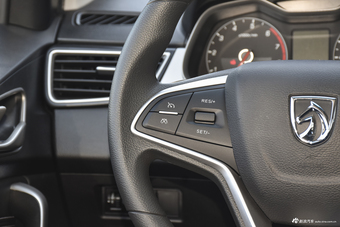 2018款宝骏310W 1.5L自动时尚型