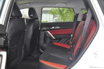 2017款哈弗H2 1.5T手动两驱豪华型蓝标