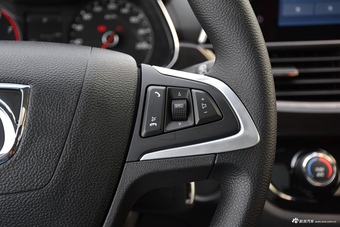 2017款宝骏310 1.5L手动豪华型