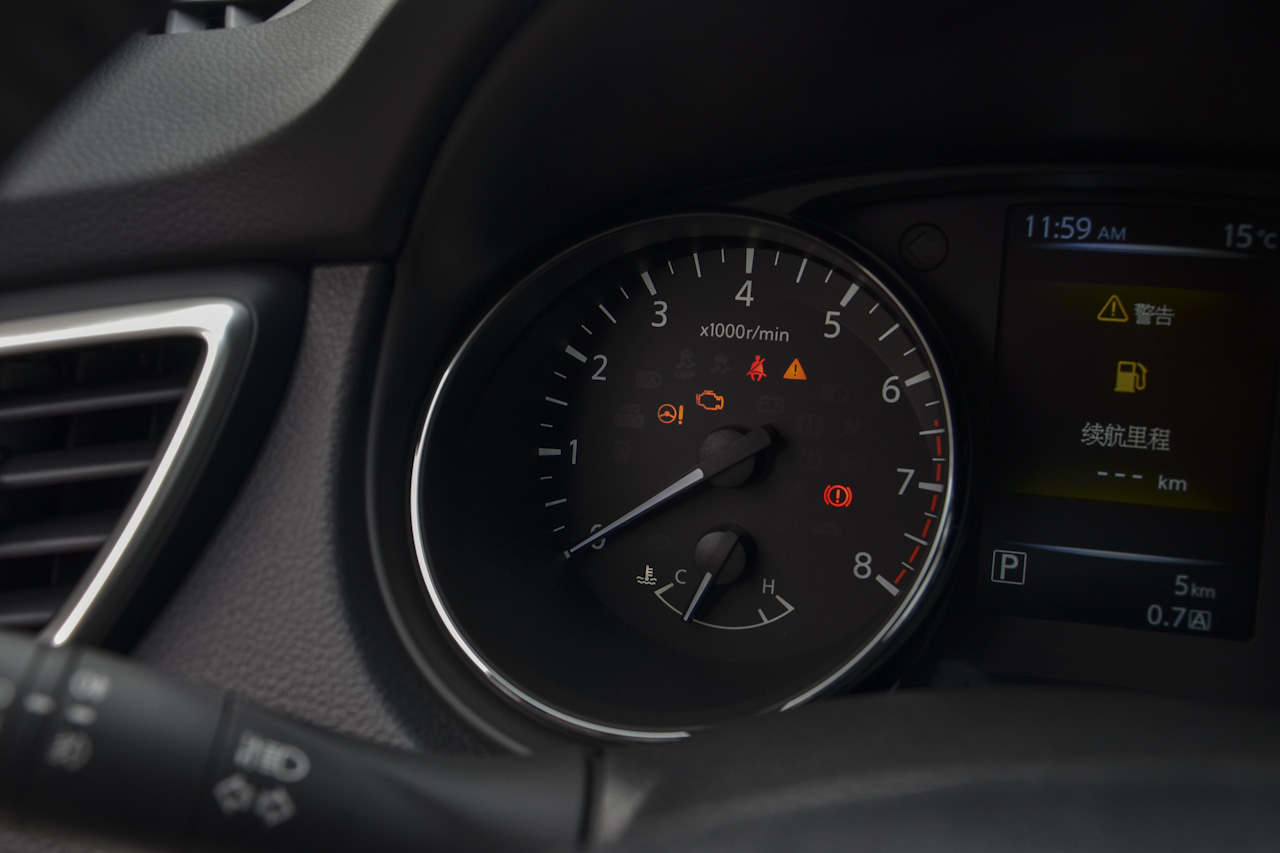 2017款逍客2.0L自动豪华版