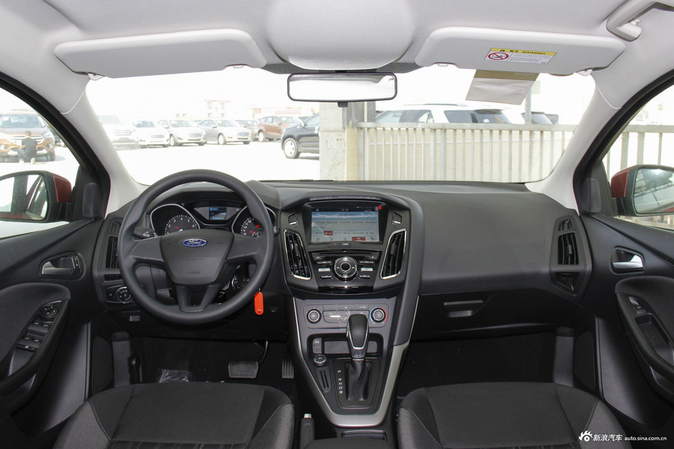 2017款福克斯两厢1.6L自动舒适型智行版