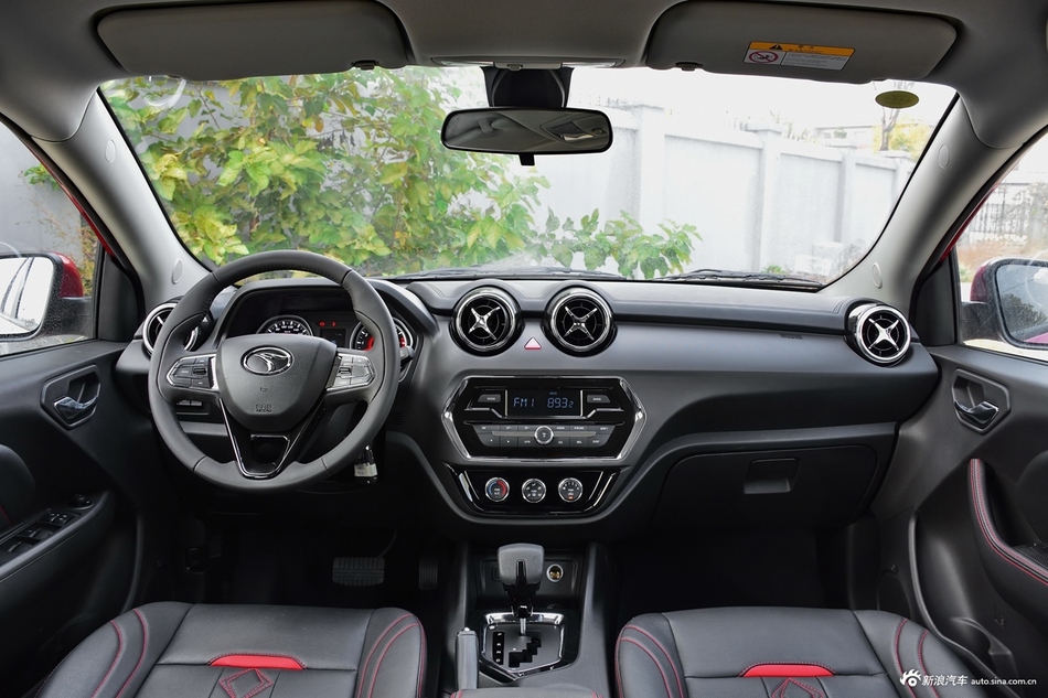 2018款东南DX3 1.5T自动豪华型