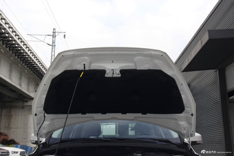 2017款福克斯三厢1.6L自动舒适型智行版