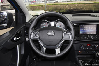 2018款领主2.5T手动柴油大双四驱超豪华型 