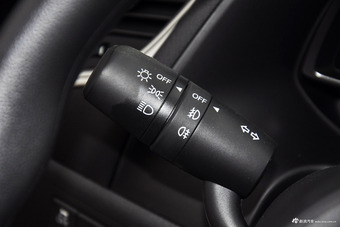 2017款马自达3昂克赛拉 三厢 1.5L 自动豪华型