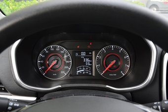 2017款中华V3 1.5L手动舒适型