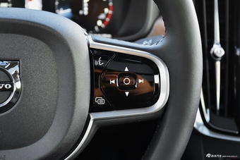 2018款沃尔沃S90 2.0T自动T5智雅版