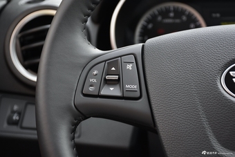 2019款奔腾X40 1.6L手动互联智酷型