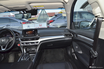 2018款雅阁1.5T自动尊贵版260TURBO