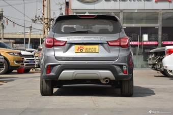 2017款陆风X2 1.6L自动铂锐版