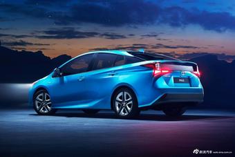 实拍|丰田新款普锐斯  新增四驱系统