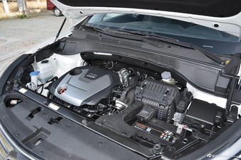 2017款现代全新胜达 2.0T 自动四驱智能型7座