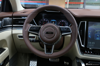 2017款众泰T700 1.8T自动尊享型