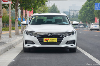 2018款雅阁1.5T自动舒适版230TURBO