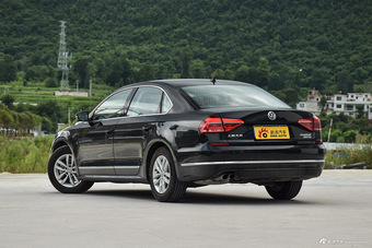 2016款帕萨特1.4T自动尊荣版280TSI