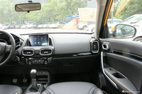 2018款风神AX4 1.6L手动潮尚型天窗版