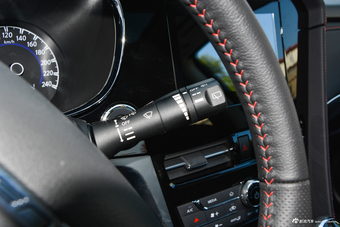 2018款启辰T70 2.0L自动睿享版