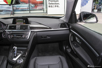 2016款宝马3系GT 320i 2.0T自动设计套装型 矿石白
