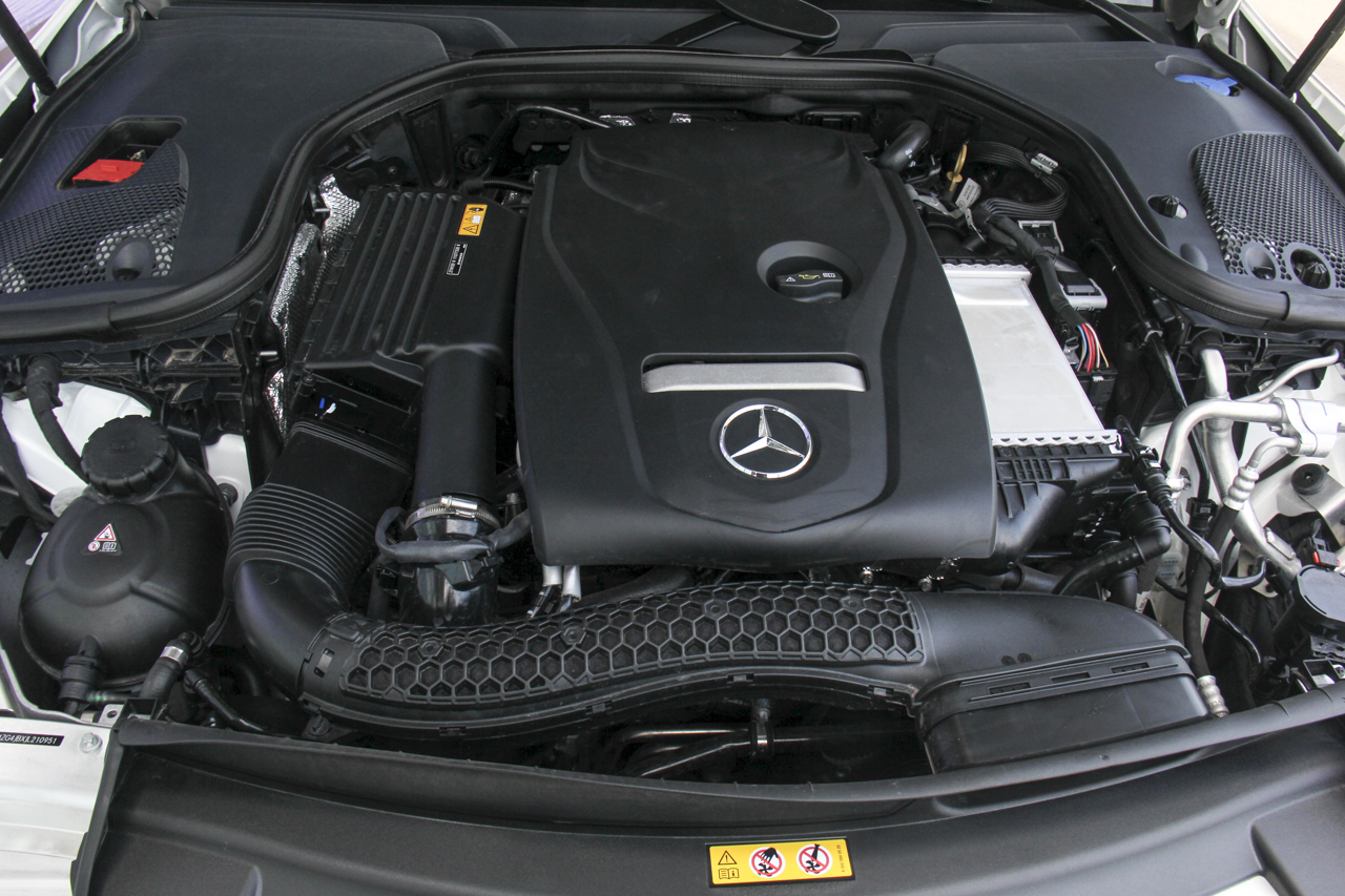 2018款奔驰E级改款2.0T自动 300L 豪华型