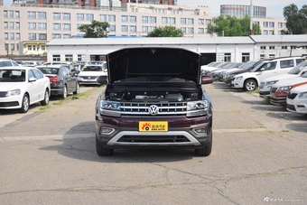 2017款途昂2.0T自动两驱旗舰版330TSI