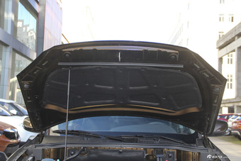 2016款中华V5 1.5T自动两驱运动型