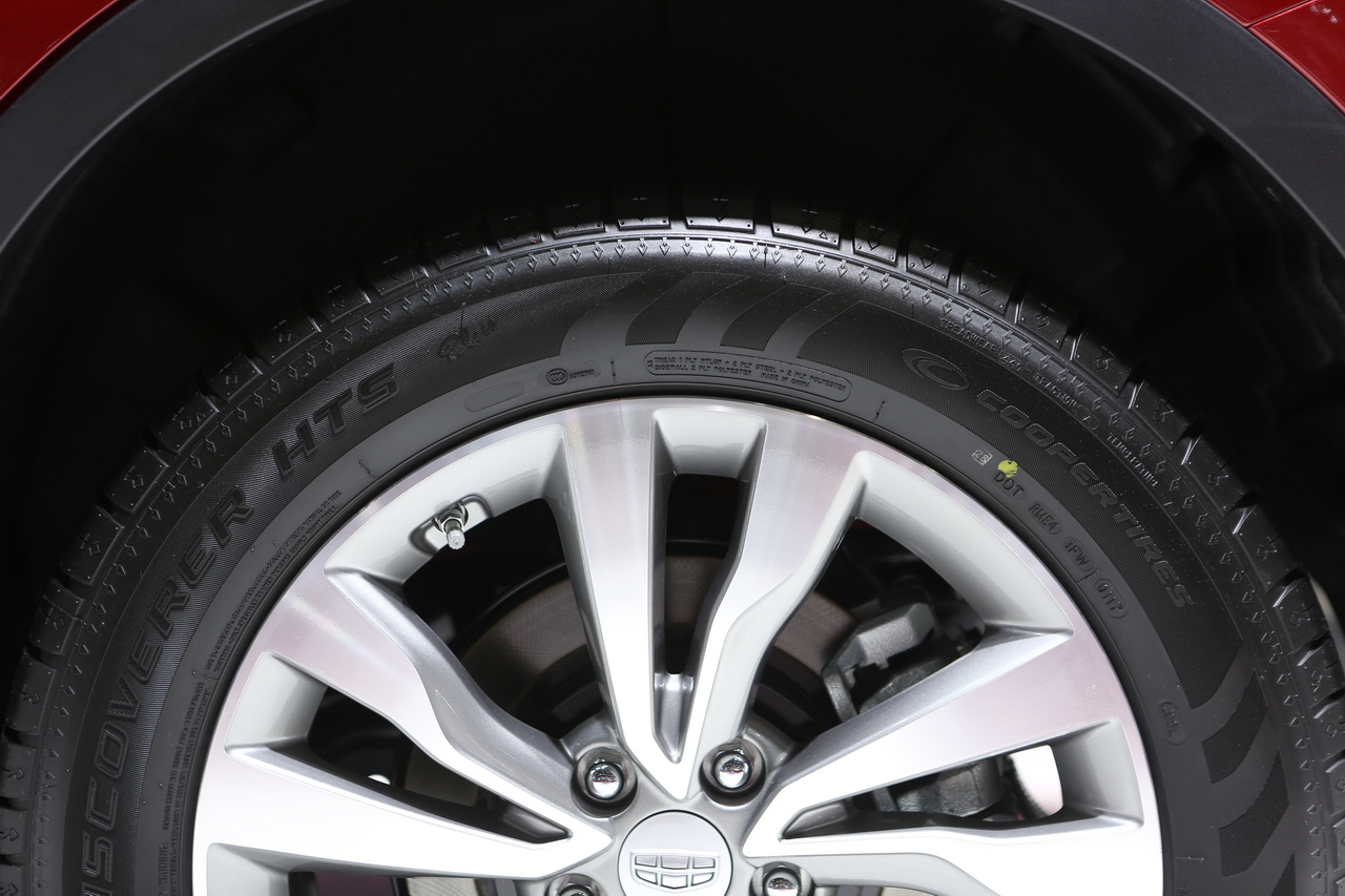 吉利博越至尊型