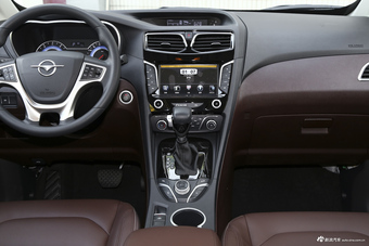 2017款福美来F7 1.5T 7座自动舒适型