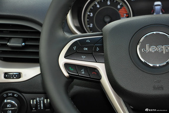 2017款自由光2.4L自动领先版智能包