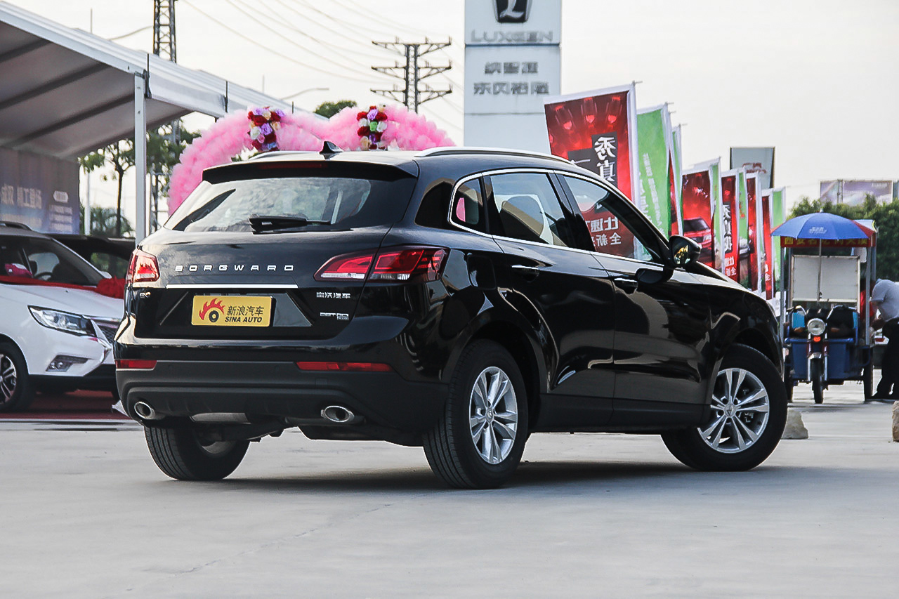 2016款宝沃BX7 2.0T自动四驱精英版28T