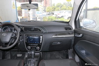 2017款骏派D60 1.8L自动豪华天窗版