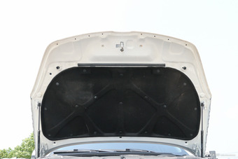 2017款驭胜S350 2.0T自动两驱柴油超豪华版5座