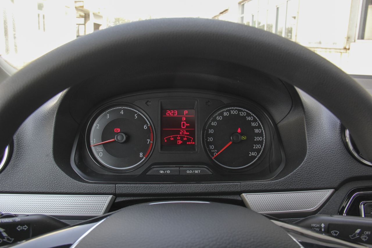 2017款捷达1.5L自动豪华型