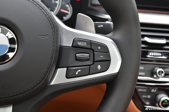 2018款宝马5系2.0T自动530Li尊享型 M运动套装