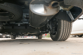 2018款比亚迪宋MAX 1.5T自动智联旗舰型6座