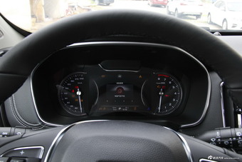 2018款荣威RX5 1.5T 20T自动两驱互联网智尊版