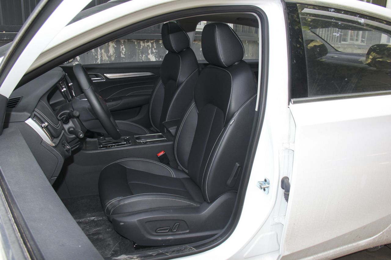 2018款荣威i6 1.5T自动旗舰版20T