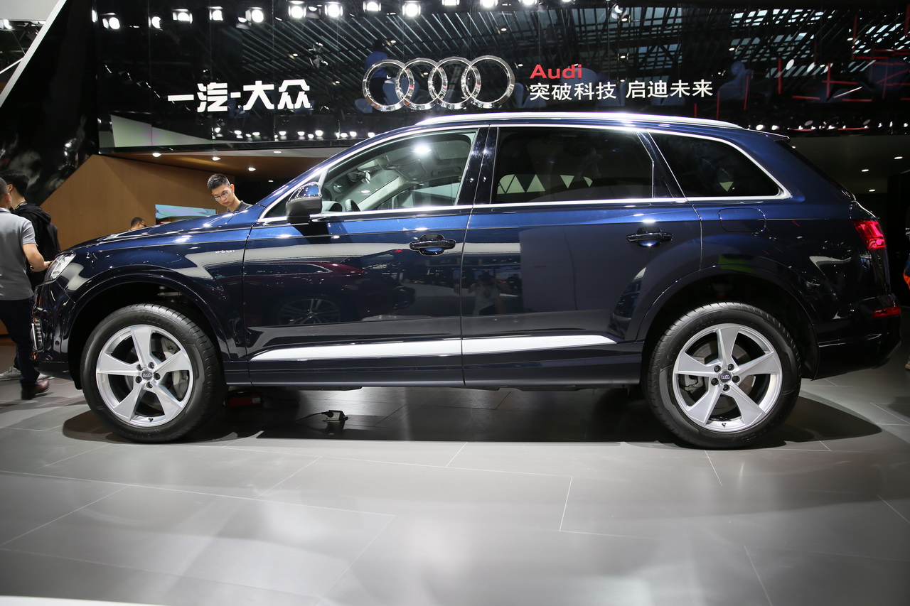 2018广州车展实拍：奥迪Q7 e-tro