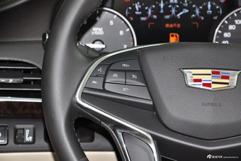 2017款CT6 2.0T自动28T时尚型