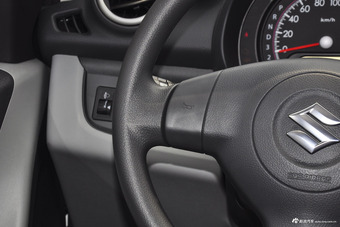 2013款奥拓1.0L自动豪华型