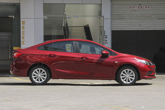 2016款科鲁兹1.5L自动时尚天窗版