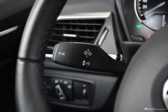 2018款宝马1系118i自动运动型