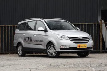 2017款北汽威旺M50F 1.5L手动豪华型(银)